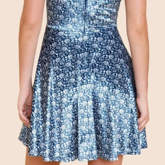 2/$30  Avery Velvet Flare Mini Spaghetti Strap Floral Surplice Dress Size Large - Picture 2 of 8